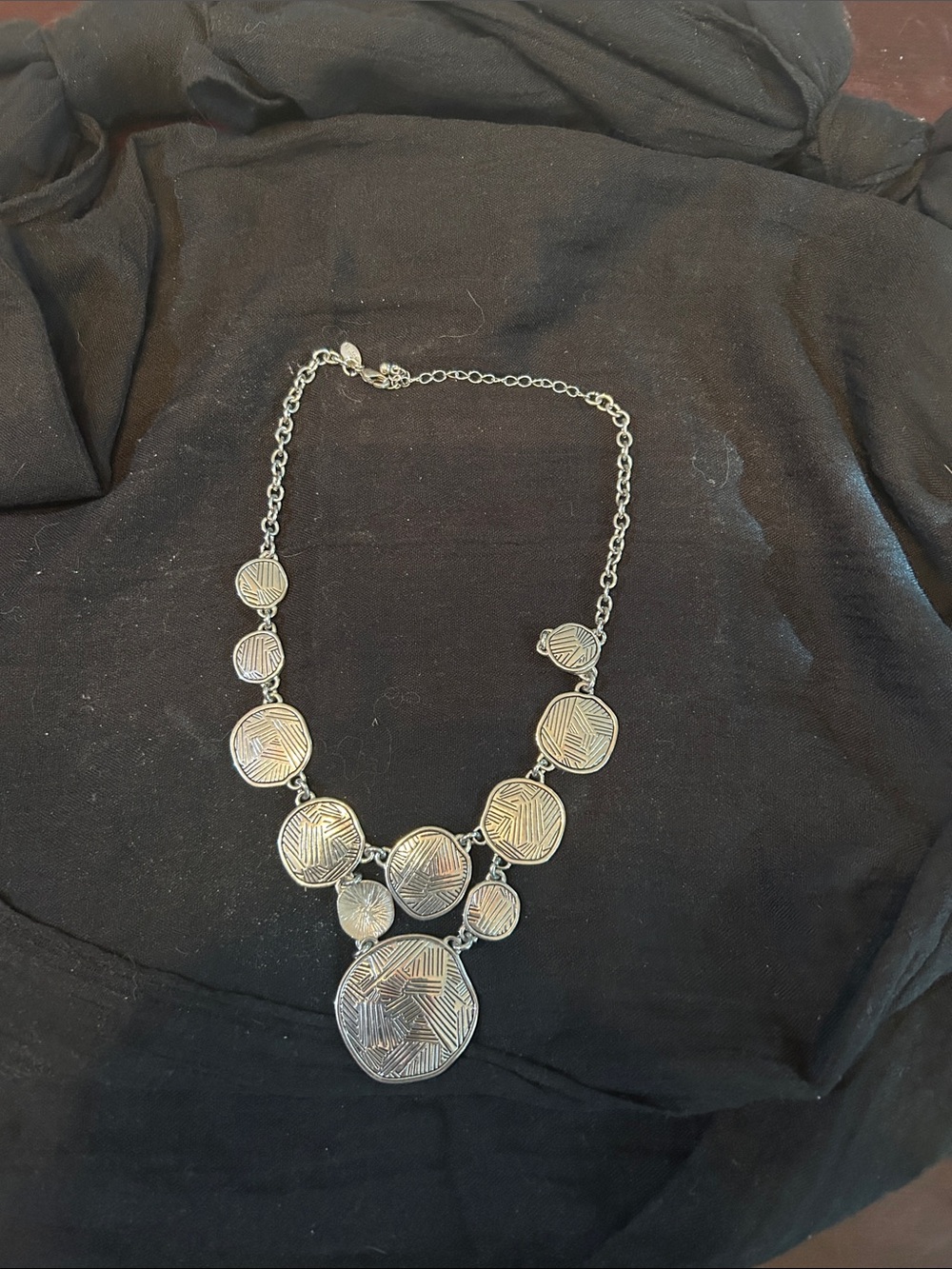 Lia Sophia Silver-Tone Textured Geometric Disc Necklace